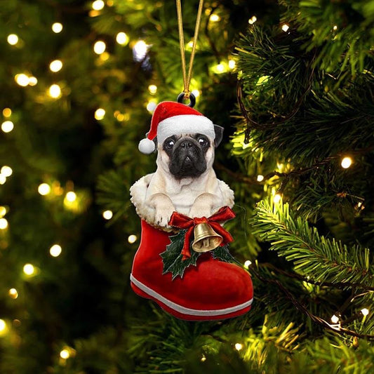 Pug Mops i Julstövel Ornament