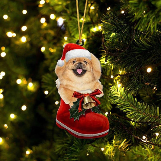 Pekingese i Julstövel Ornament